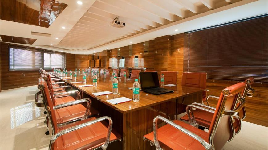 Airport Hotel Ramhan Palace Mahipalpur Neu-Delhi Exterior foto