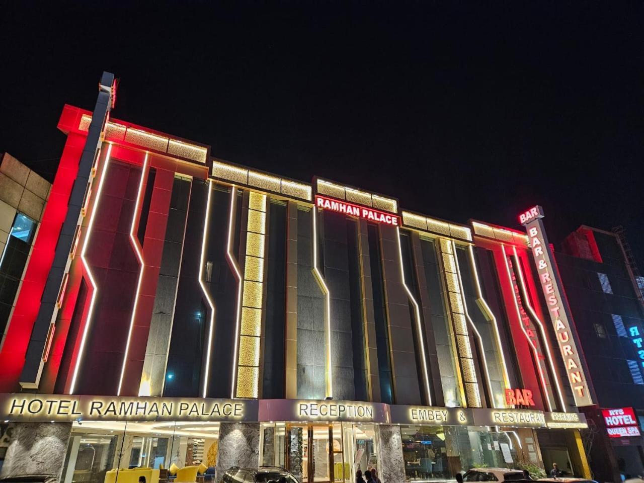 Airport Hotel Ramhan Palace Mahipalpur Neu-Delhi Exterior foto