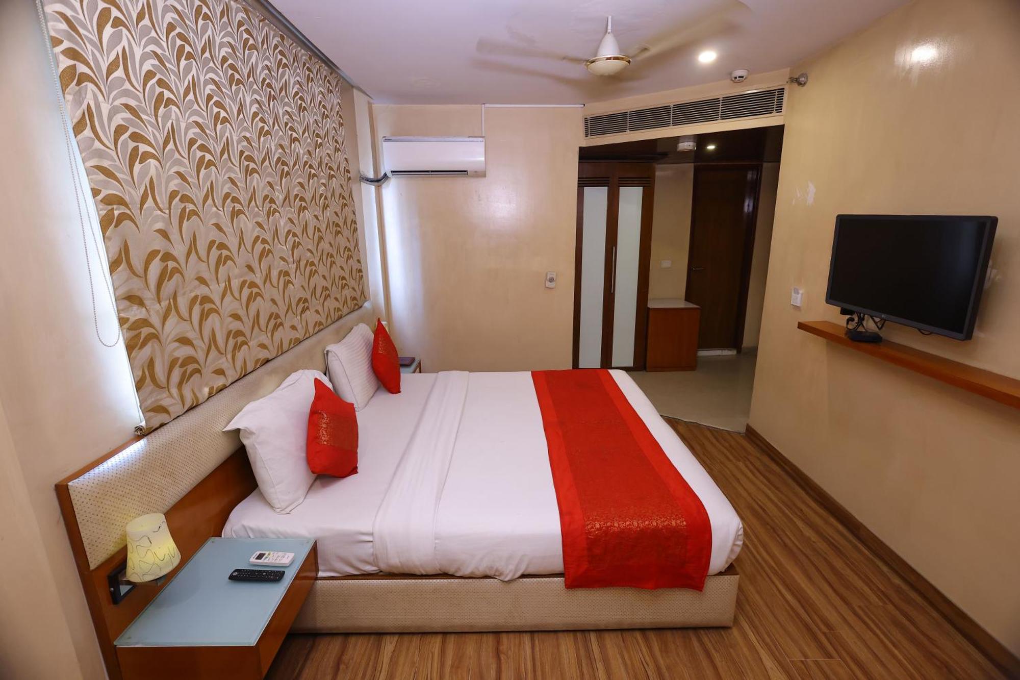 Airport Hotel Ramhan Palace Mahipalpur Neu-Delhi Exterior foto