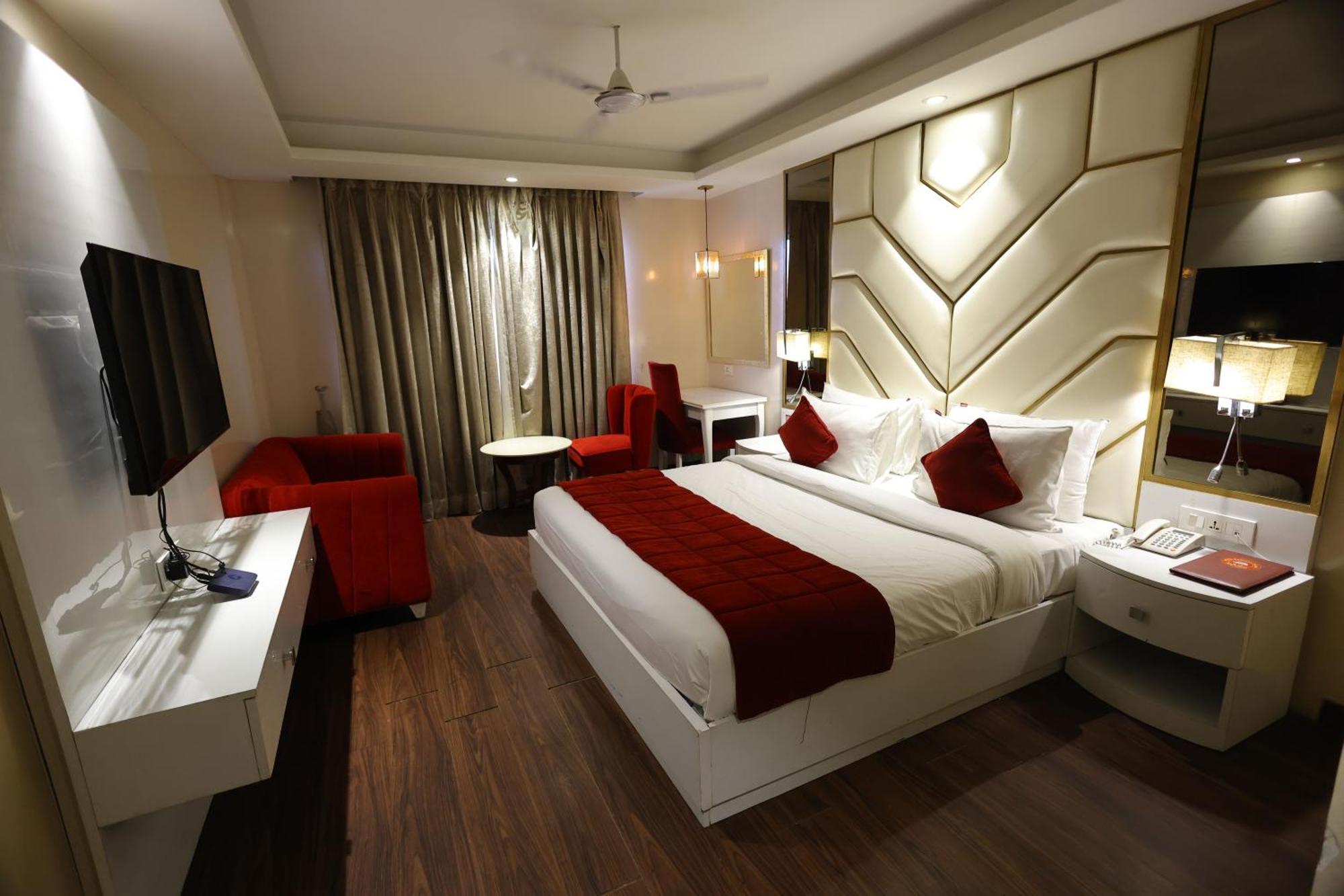 Airport Hotel Ramhan Palace Mahipalpur Neu-Delhi Exterior foto