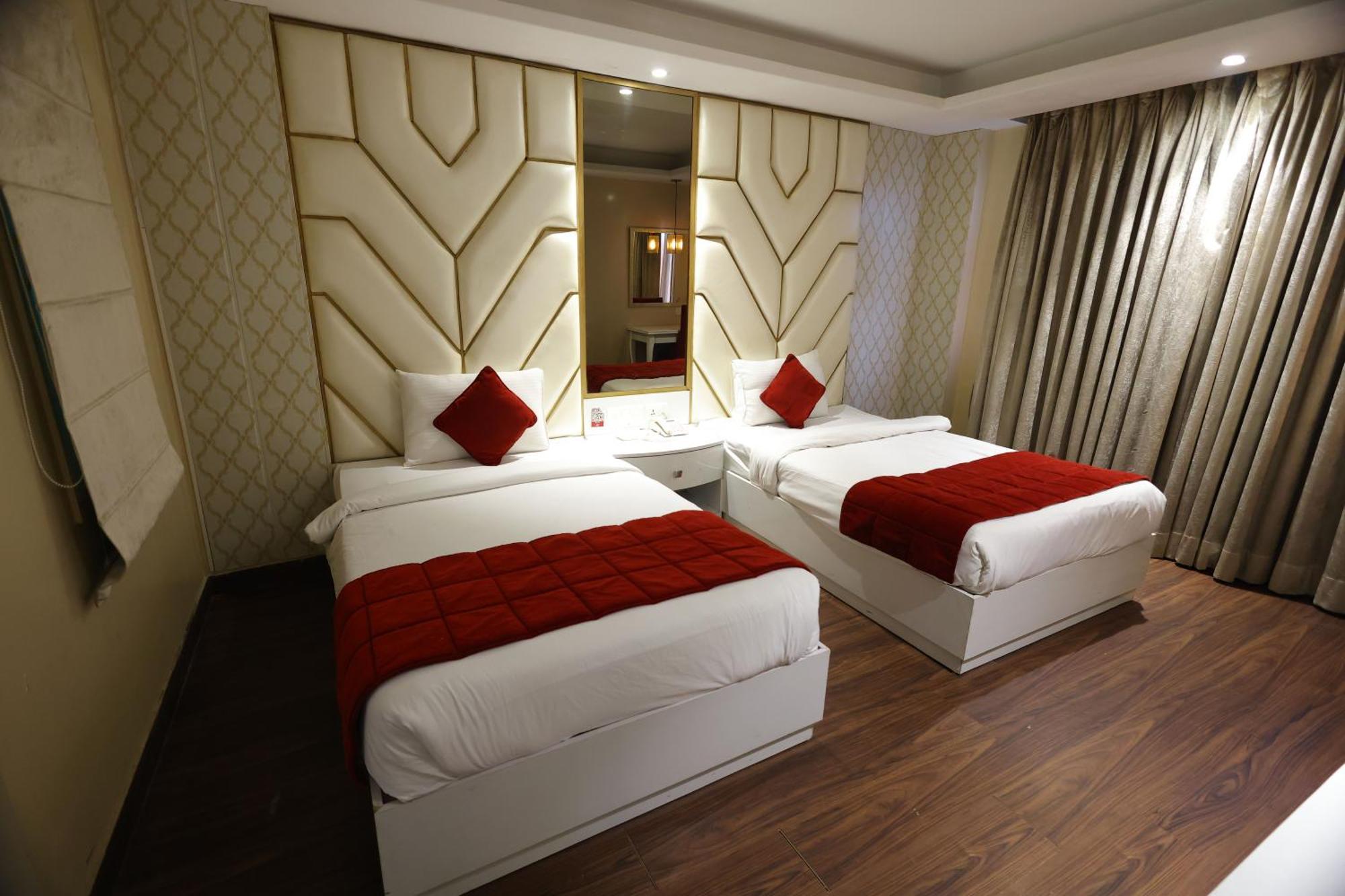 Airport Hotel Ramhan Palace Mahipalpur Neu-Delhi Exterior foto