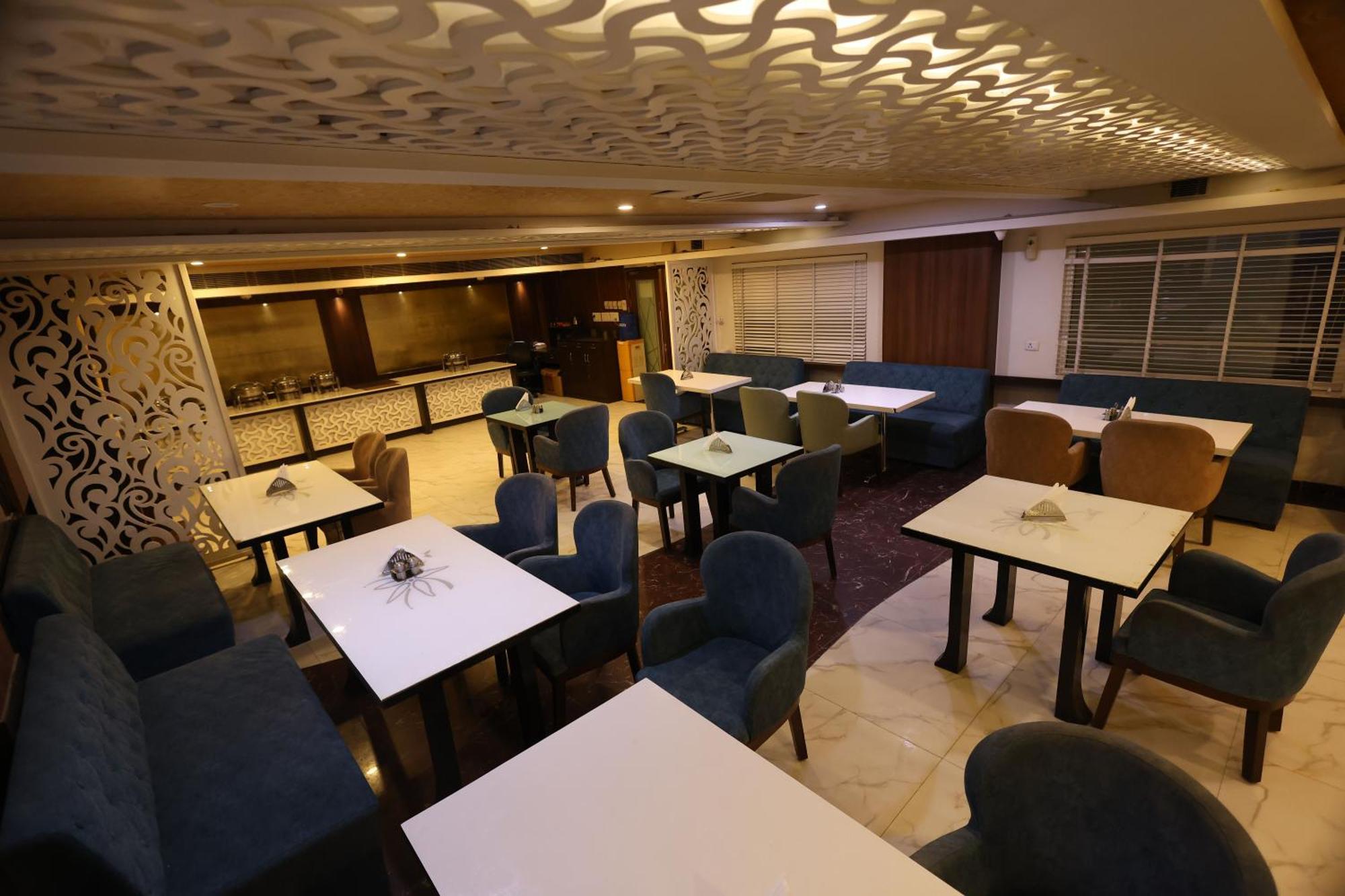 Airport Hotel Ramhan Palace Mahipalpur Neu-Delhi Exterior foto