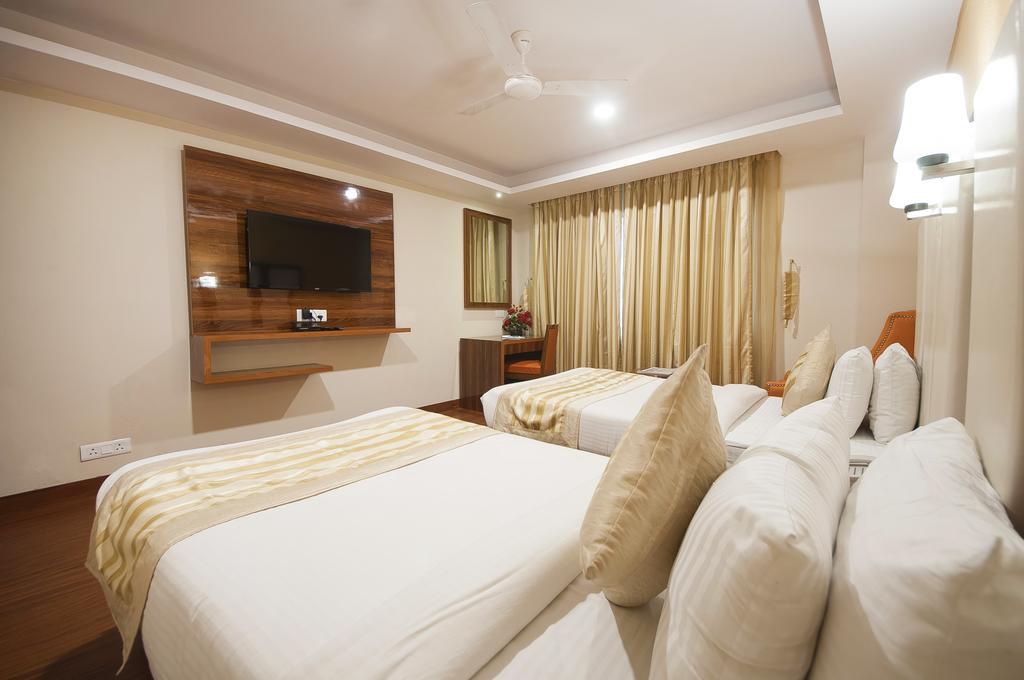 Airport Hotel Ramhan Palace Mahipalpur Neu-Delhi Exterior foto