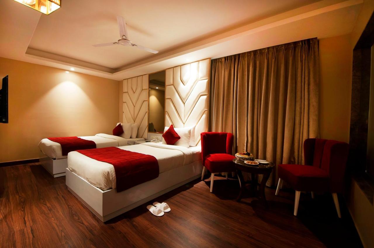 Airport Hotel Ramhan Palace Mahipalpur Neu-Delhi Exterior foto